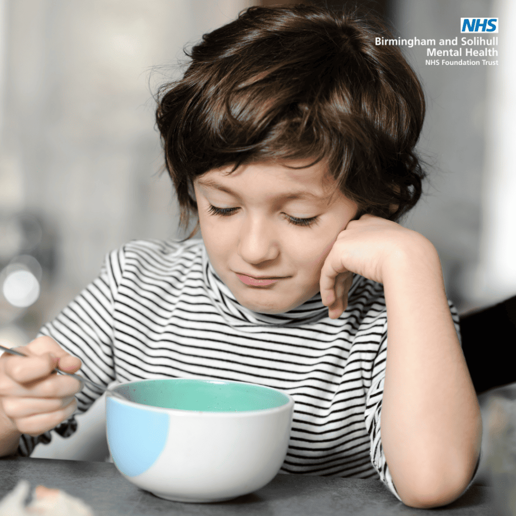 A child at the dinner table